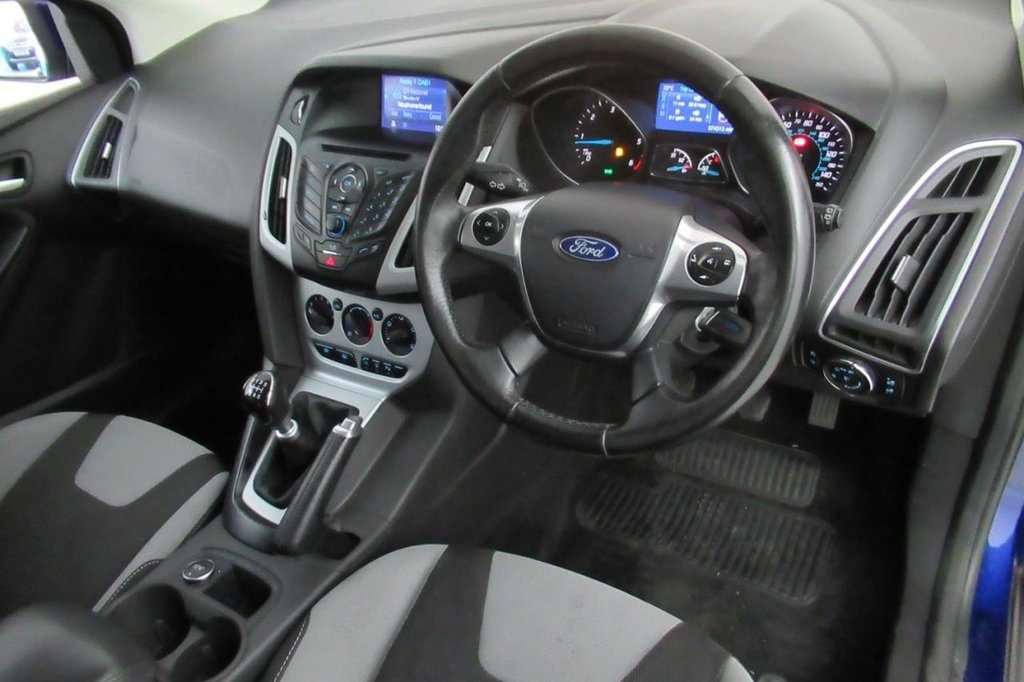USED 2014 64 FORD FOCUS 1.6 ZETEC NAVIGATOR TDCI 5d 113 BHP 
