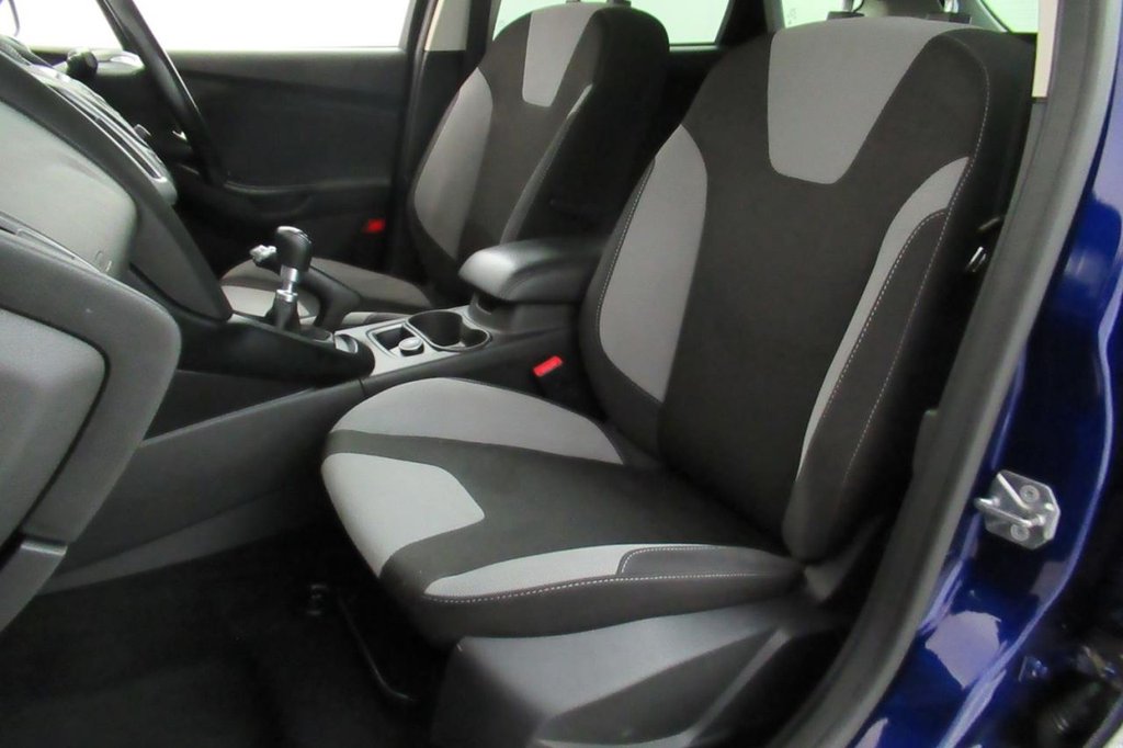 USED 2014 64 FORD FOCUS 1.6 ZETEC NAVIGATOR TDCI 5d 113 BHP 