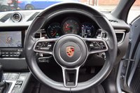 USED 2017 17 PORSCHE MACAN 3.0 D S PDK 5d AUTO 258 BHP ESTATE