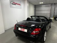 USED 2009 59 MERCEDES-BENZ SLK 3.0 SLK280 2d 232 BHP * PARK SENSORS * LEATHER *  * AIR CON * NAVIGATION * ALLOY WHEELS *