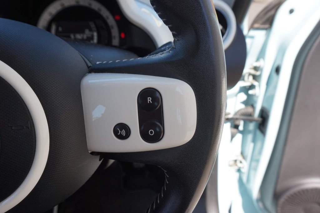 USED 2015 65 RENAULT TWINGO 1.0L DYNAMIQUE SCE S/S 5d 70 BHP SERVICE HISTORY/ZERO ROAD TAX!