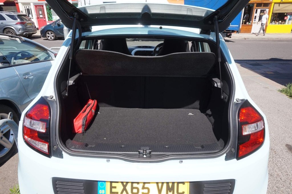 USED 2015 65 RENAULT TWINGO 1.0L DYNAMIQUE SCE S/S 5d 70 BHP SERVICE HISTORY/ZERO ROAD TAX!