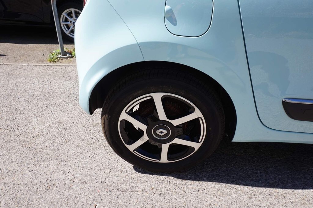 USED 2015 65 RENAULT TWINGO 1.0L DYNAMIQUE SCE S/S 5d 70 BHP SERVICE HISTORY/ZERO ROAD TAX!