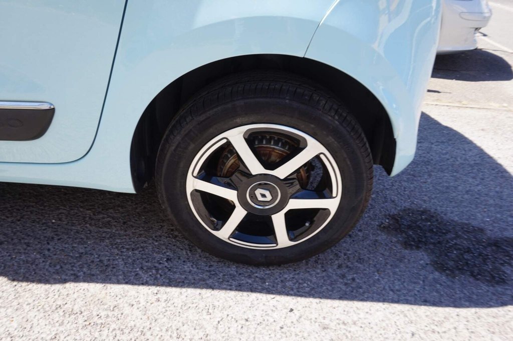 USED 2015 65 RENAULT TWINGO 1.0L DYNAMIQUE SCE S/S 5d 70 BHP SERVICE HISTORY/ZERO ROAD TAX!