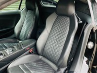 USED 2017 17 AUDI R8 5.2 V10 PLUS QUATTRO 2d 602 BHP F/A/S/H, Big Spec, PPF, Carbon