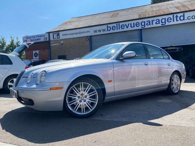 Used Jaguar cars for sale. Jaguar Dealer Dunstable | Bellevue Garage Ltd