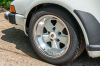 USED 1987 D PORSCHE 911 TURBO 3.3  BEAUTIFUL EXAMPE OF THIS ICONIC CAR WITH INCREDIBLE SPEC - SUNROOF, FUCHS HEATED AND ELECTRIC ADJUSTMENT SPORTS SEATS