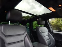 USED 2013 13 VOLKSWAGEN TOUAREG 3.0 V6 R-LINE TDI BLUEMOTION TECHNOLOGY 5d 242 BHP PANO-One Own 20in Alloys