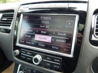 USED 2013 13 VOLKSWAGEN TOUAREG 3.0 V6 R-LINE TDI BLUEMOTION TECHNOLOGY 5d 242 BHP PANO-One Own 20in Alloys