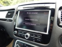USED 2013 13 VOLKSWAGEN TOUAREG 3.0 V6 R-LINE TDI BLUEMOTION TECHNOLOGY 5d 242 BHP PANO-One Own 20in Alloys