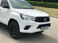 USED 2016 66 TOYOTA HI-LUX 2.4 ACTIVE 4WD D-4D DCB 148 BHP ** NO VAT * CANOPY + BLUETOOTH