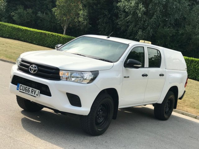 2016 66 Toyota HI-Lux 2.4 ACTIVE 4WD D-4D DCB 148 BHP