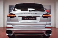 USED 2017 67 PORSCHE CAYENNE 4.1 S D PLATINUM EDITION TIPTRONIC S 5d 379 BHP BURMESTER / AIR SUS / PAN ROOF
