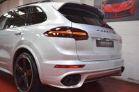 USED 2017 67 PORSCHE CAYENNE 4.1 S D PLATINUM EDITION TIPTRONIC S 5d 379 BHP BURMESTER / AIR SUS / PAN ROOF