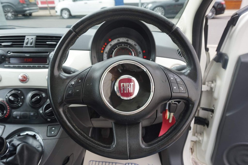 USED 2014 14 FIAT 500 1.2L LOUNGE 3d 69 BHP Â£30 ROAD TAX!!