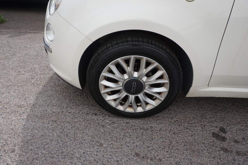 USED 2014 14 FIAT 500 1.2L LOUNGE 3d 69 BHP Â£30 ROAD TAX!!