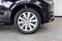 USED 2017 67 VOLVO XC90 2.0 D5 POWERPULSE MOMENTUM PRO AWD 5d 231 BHP Heated Seats + Steering Wheel