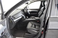 USED 2017 67 VOLVO XC90 2.0 D5 POWERPULSE MOMENTUM PRO AWD 5d 231 BHP Heated Seats + Steering Wheel
