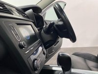 USED 2017 17 RENAULT KADJAR 1.5 SIGNATURE S NAV DCI EDC 5d 110 BHP Automatic, Panoramic Glass Roof, Navigation Media