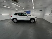 USED 2015 15 VOLKSWAGEN TIGUAN 1.4 MATCH TSI BLUEMOTION TECHNOLOGY 5d 158 BHP GREAT SERVICE HISTORY, SUPERB COLOUR COMBO AND GREAT SPECIFICATION WITH LOW MILES AND OWNERNERSHIP