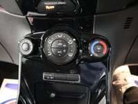 USED 2016 16 FORD FIESTA 1.0 ZETEC 3d 99 BHP LOW MILEAGE GREAT SERVICE HISTORY WITH 1 PREVIOUS OWNER