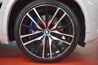 USED 2018 68 BMW X5 3.0 XDRIVE30D M SPORT 5d 261 BHP PANORAMIC ROOF / 22" ALLOYS