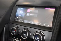 USED 2020 70 JAGUAR F-TYPE 3.0 V6 R-DYNAMIC 2d 340 BHP Heated Performance Seats
