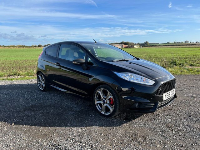 2013 13 Ford Fiesta 1.6 ST-2 3d 180 BHP