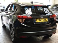 USED 2018 68 HONDA HR-V 1.5 I-VTEC EX 5d 129 BHP SAT NAV LEATHER SUNROOF CAMERA