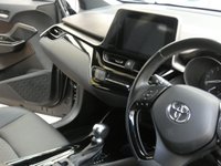 USED 2019 19 TOYOTA CHR 1.2 EXCEL AWD 5d 114 BHP 4WD SAT NAV LEATHER HEATED SEATS TOYOTA WARRANTY