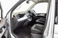 USED 2019 19 VOLKSWAGEN CARAVELLE 2.0 EXECUTIVE TDI BMT 5d 148 BHP One Owner, Low Miles, FVWSH