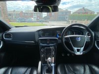 USED 2014 63 VOLVO V40 1.6 D2 R-DESIGN LUX 5d 113 BHP 