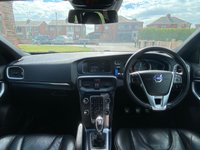 USED 2014 63 VOLVO V40 1.6 D2 R-DESIGN LUX 5d 113 BHP 
