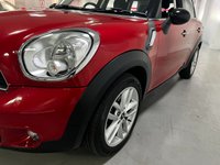 USED 2013 63 MINI COUNTRYMAN 2.0 COOPER SD 5d 141 BHP * AIR CON * ALLOYS * PARKING SENSORS * ELECTRIC FOLDING MIRRORS *