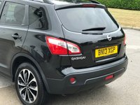 USED 2013 13 NISSAN QASHQAI 2.0 DCI 360 5d 148 BHP SAT NAV + GLASS ROOF + BLUETOOTH