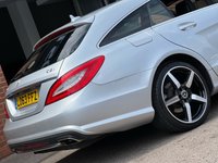 USED 2014 63 MERCEDES-BENZ CLS 3.0L CLS350 CDI BLUEEFFICIENCY AMG SPORT 5d AUTO 262 BHP ONE OWNER