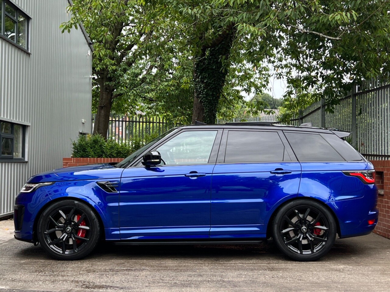 2018 18 LAND ROVER RANGE ROVER SPORT 5.0L SVR 5d AUTO 567 BHP