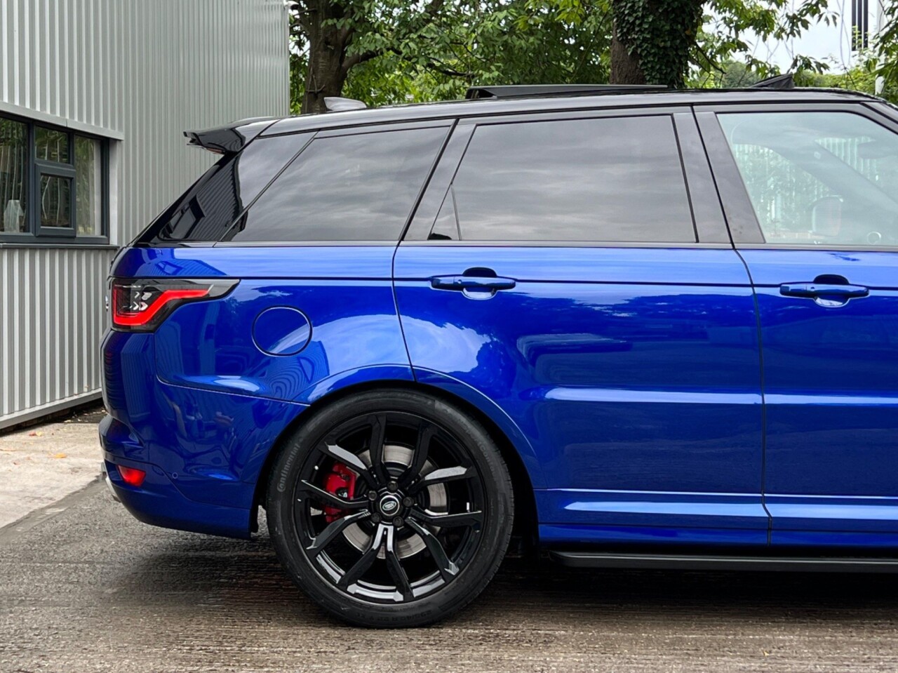 2018 18 LAND ROVER RANGE ROVER SPORT 5.0L SVR 5d AUTO 567 BHP