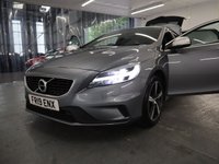 USED 2019 19 VOLVO V40 2.0 D3 R-DESIGN EDITION 5d 148 BHP FANTASTIC SPECIFICATION LOW MILES FULL LEATHER R DESIGN TRIM SPORTS FACE ALLOY WHEELS
