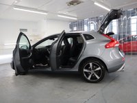 USED 2019 19 VOLVO V40 2.0 D3 R-DESIGN EDITION 5d 148 BHP FANTASTIC SPECIFICATION LOW MILES FULL LEATHER R DESIGN TRIM SPORTS FACE ALLOY WHEELS