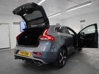USED 2019 19 VOLVO V40 2.0 D3 R-DESIGN EDITION 5d 148 BHP FANTASTIC SPECIFICATION LOW MILES FULL LEATHER R DESIGN TRIM SPORTS FACE ALLOY WHEELS