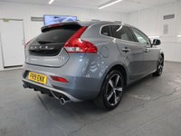 USED 2019 19 VOLVO V40 2.0 D3 R-DESIGN EDITION 5d 148 BHP FANTASTIC SPECIFICATION LOW MILES FULL LEATHER R DESIGN TRIM SPORTS FACE ALLOY WHEELS