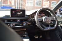 USED 2019 19 AUDI A5 2.0 TFSI BLACK EDITION 2d 148 BHP HEATED SEATS / APPLE CAR PLAY