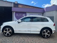 USED 2017 66 VOLKSWAGEN TOUAREG 3.0 V6 R-LINE PLUS TDI BLUEMOTION TECHNOLOGY 5d 259 BHP PAN SUNROOF | 4 WHEEL DRIVE