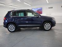USED 2014 64 VOLKSWAGEN TIGUAN 2.0 MATCH TDI BLUEMOTION TECH 4MOTION DSG 5d 139 BHP STUNNING MAGNOLIA LEATHER LOW MILES HEATED SEATS  SATELITTE NAVIGATION