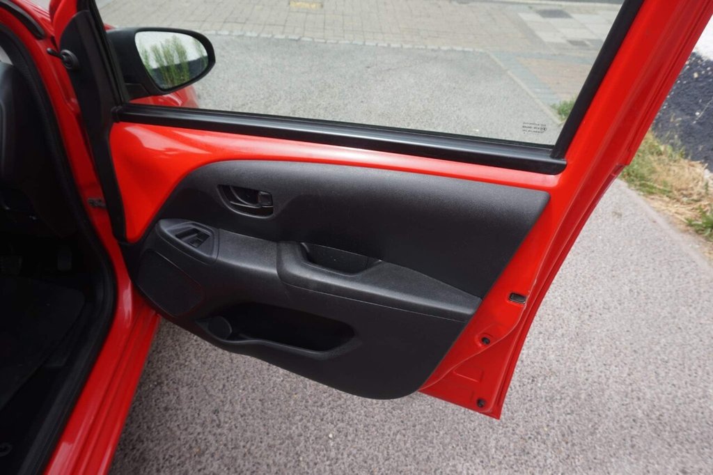 USED 2015 15 TOYOTA AYGO 1.0L VVT-I X 5d 69 BHP NEW CLUTCH/JUST IN!!
