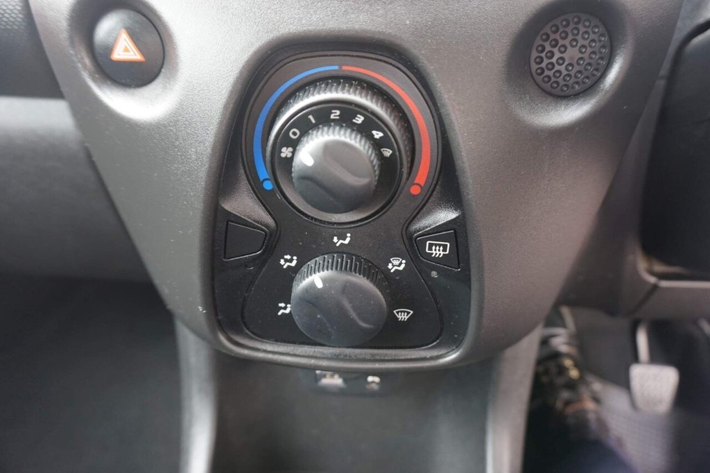 USED 2015 15 TOYOTA AYGO 1.0L VVT-I X 5d 69 BHP NEW CLUTCH/JUST IN!!