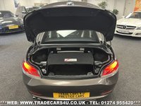 USED 2009 59 BMW Z4 SDRIVE23i 2.5 6 CYLINDER 6 SPEED AUTO CONVERTIBLE/CABRIOLET 204 PS UK DELIVERY FLAT FEE &pound;100*VIDEO AVAILABLE*FINANCE ARRANGED*PART EX*HPI CLEAR