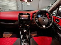USED 2014 14 RENAULT CLIO 0.9 DYNAMIQUE S MEDIANAV ENERGY TCE S/S 5d 90 BHP * NAV * F & R PARK SENSORS * AIR CON * 17" ALLOYS " &pound;20 ROAD TAX *