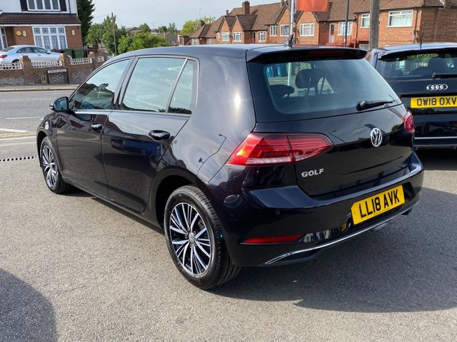 View our VOLKSWAGEN GOLF